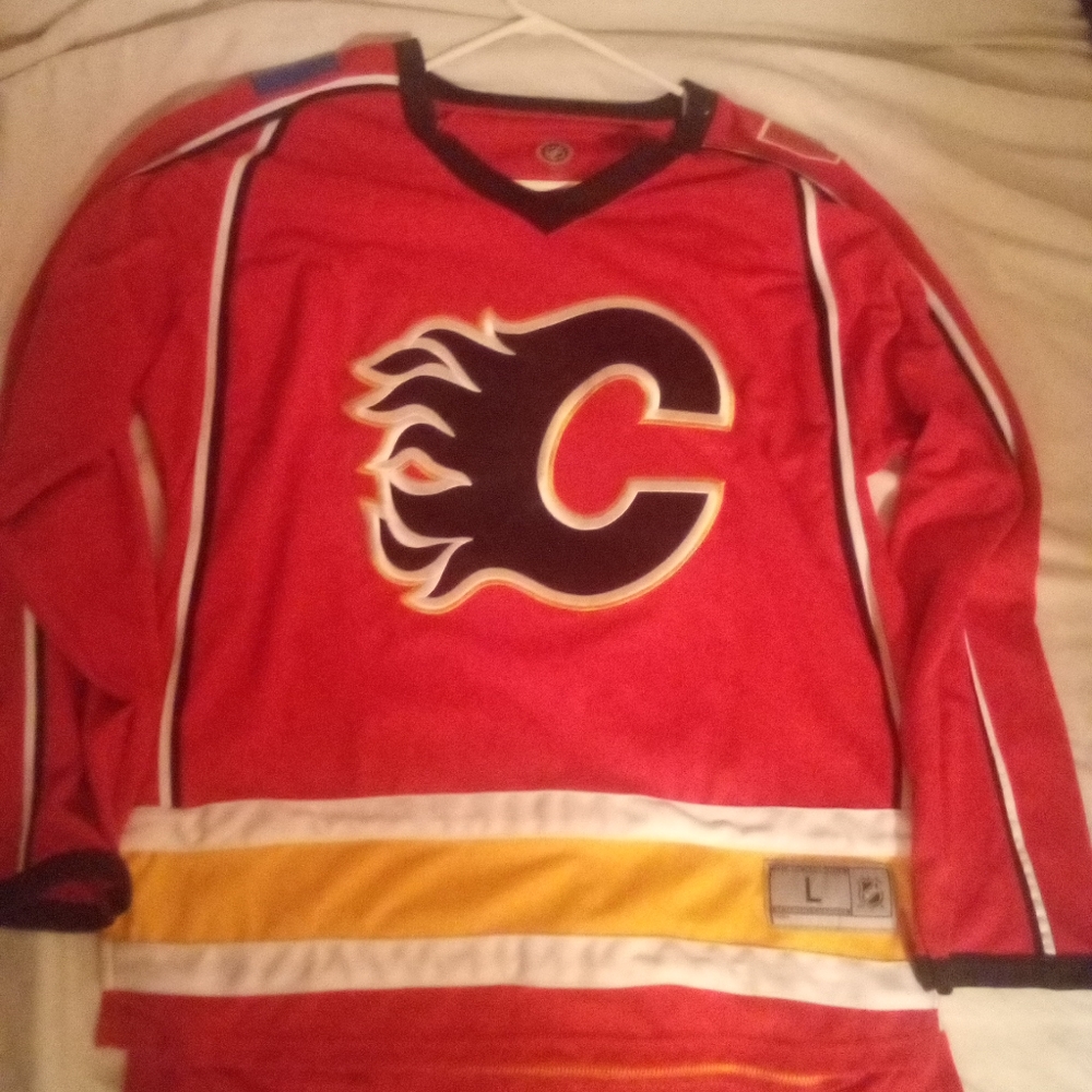 NHL Calgary Flames jersey